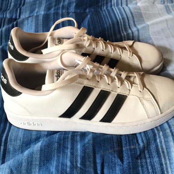 Adidas shoes - Picture 2 of 8